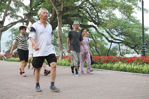 Đi bộ nhanh giúp tăng cường khả năng sinh lý và nam giới có 