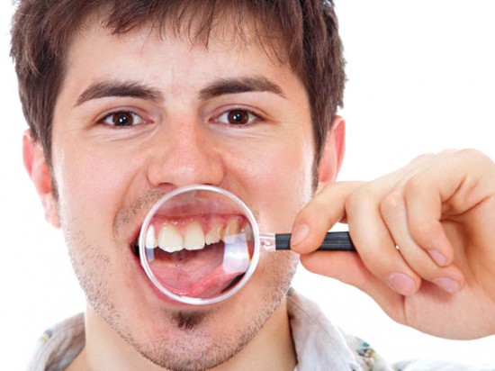 Nam giới mắc bệnh răng miệng gây rối loạn cương dương