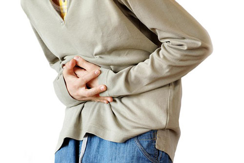 Đau bụng và các bất thường khi tiểu tiện là dấu hiệu của viêm niệu đạo