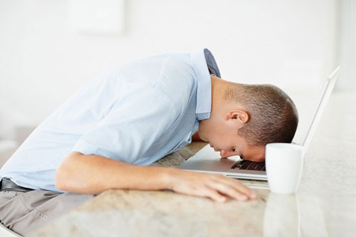 Người bị viêm bàng quang cấp trong thời gian dài sẽ gây căng thẳng tinh thần, rối loạn giấc ngủ, thậm chí là mất ngủ