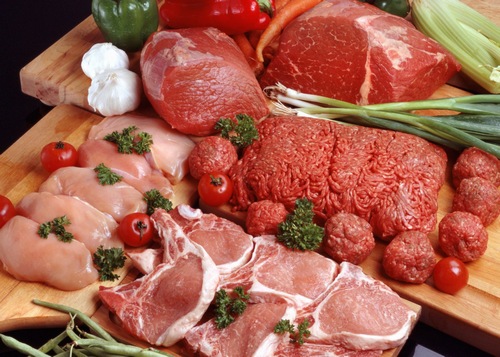 Thịt bò là đáp án tiếp theo cho câu hỏi cắt bao quy đầu kiêng ăn gì?