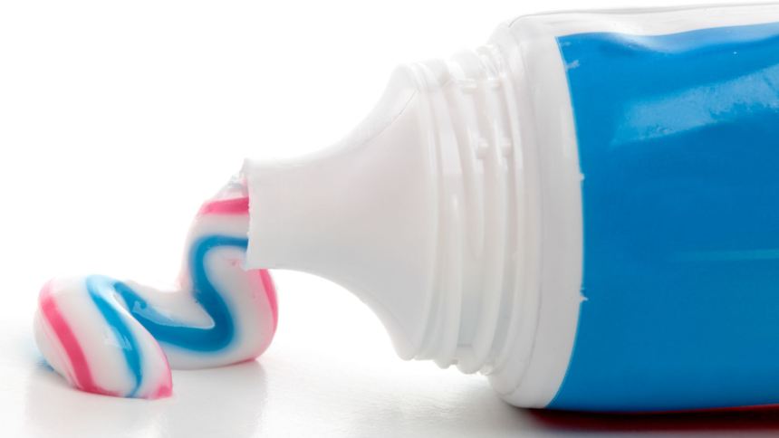 Chống xuất tinh sớm bằng kem đánh răng cũng được nhiều người áp dụng