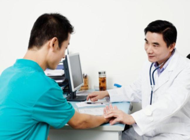 Cần đến gặp bác sĩ ngay nếu có dấu hiệu bệnh để có phương pháp điều trị kịp thời