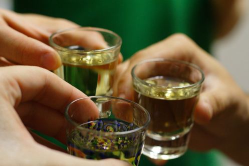 suy thận uống rượu có tác hại gì?