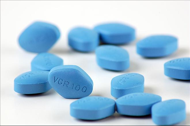 Sử dụng thuốc Viagra sai cách có thể gây tác dụng phụ không mong muốn